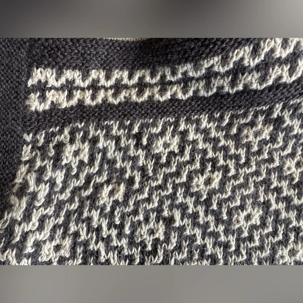 NWT Lauren Ralph Lauren Brown and Cream Patterned Poncho Size S/M (orig. $275) - Picture 2 of 9